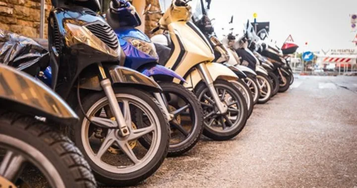 Assicurazioni Scooter 50: le più care a Napoli e in tutta la Campania