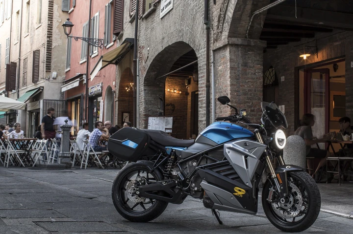 Energica, l'ex pilota Pierluigi Martini entra in società