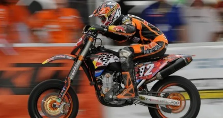 Hiemer e KTM conquistano il Campionato del Mondo Supermoto S1