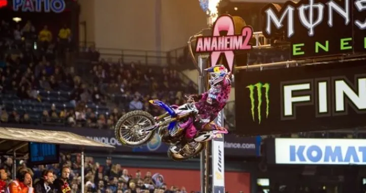 5° Round AMA/FIM Supercross 2011: Stewart ancora sul gradino più alto del podio