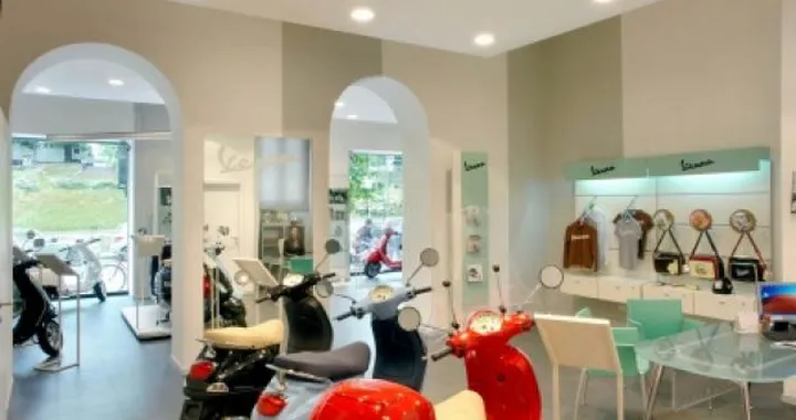 Apre Vespa Milano, spazio glamour dedicato al mondo Vespa