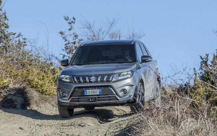 Suzuki Vitara Hybrid 2021, prima prova della versione con cambio automatico