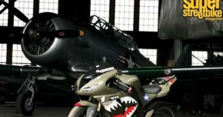 Special: Kawasaki ZX-10R P-40 Replica