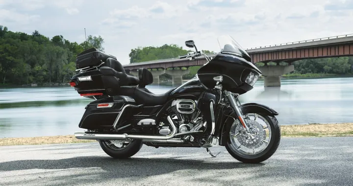 Catalogo componenti e accessori Harley-Davidson 2016