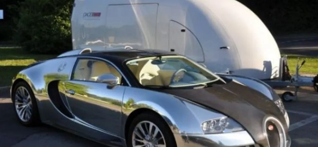 Bugatti: in vendita la prima Veyron Pur Sang. Con meno di 4000 km all'attivo