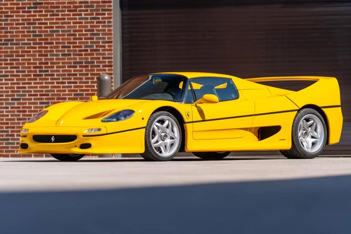 Ferrari F50 da record: venduta a 14,5 milioni di dollari