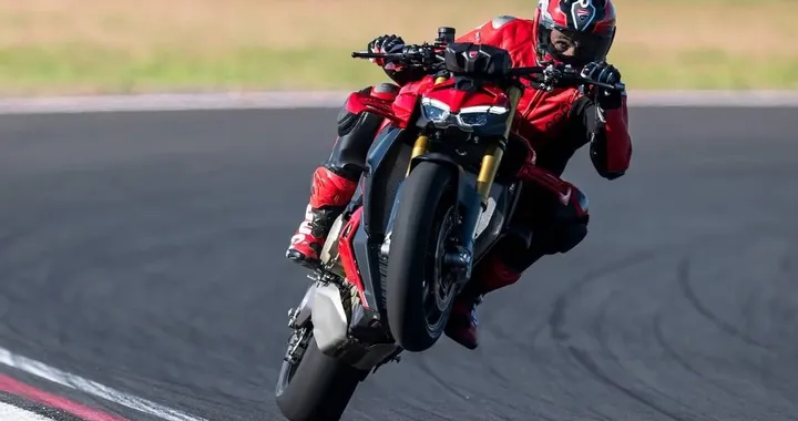 Ducati Streetfighter V4: la naked bike che ridefinisce le prestazioni