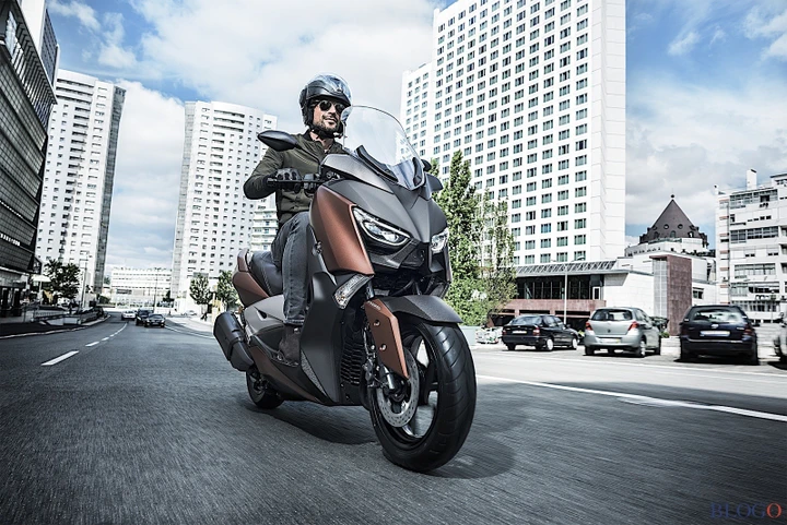 Yamaha: il premio Red Dot Award 2018 per XMax 300 e TMax DX