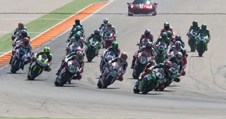 Superbike: annuario ufficiale 2014 del Mondiale SBK