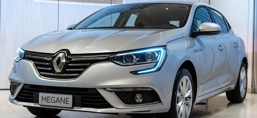 Renault Megane 2018: debutta l'allestimento Duel
