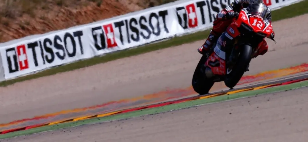 Superstock1000: la prima di Rinaldi. Tamburini a podio