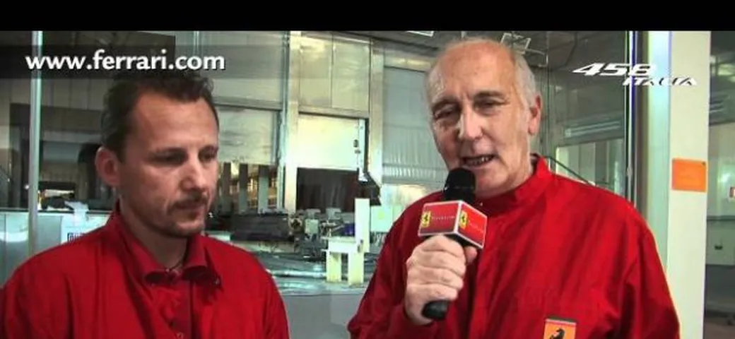Video Ferrari 458 Italia: verniciatura