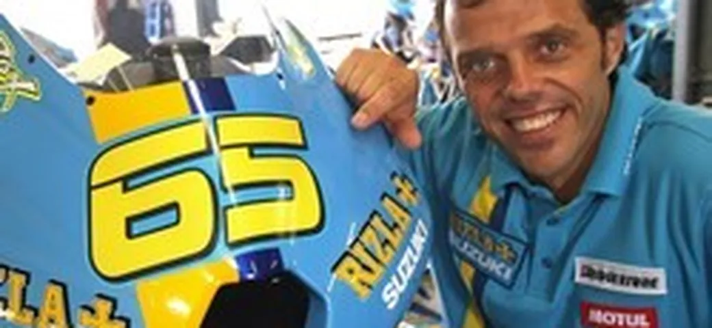 Loris Capirossi in gara nel Suzuki Tempest Rally