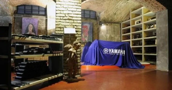 Yamaha riunisce i partners a Monza per svelare la livrea della M1 2012