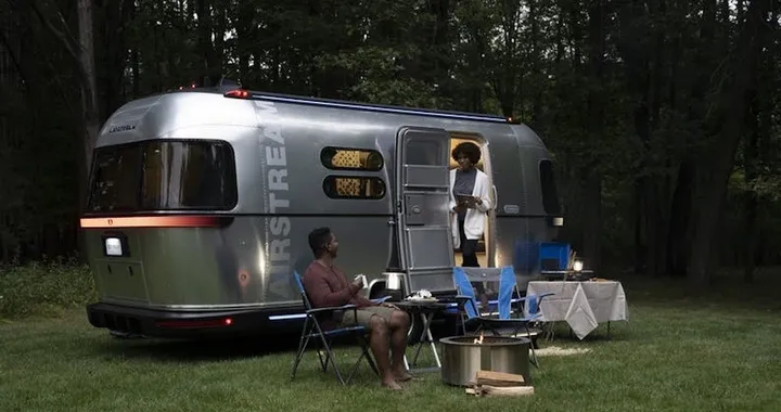 Airstream eStream: arriva la roulotte ad alimentazione elettrica