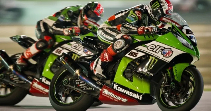 SBK Qatar 2015: Kawasaki saluta la stagione con due podi per Sykes ed uno per Rea
