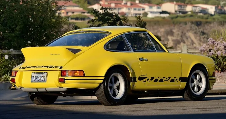 La Porsche 911 Carrera RS 2.7 di Paul Walker all'asta
