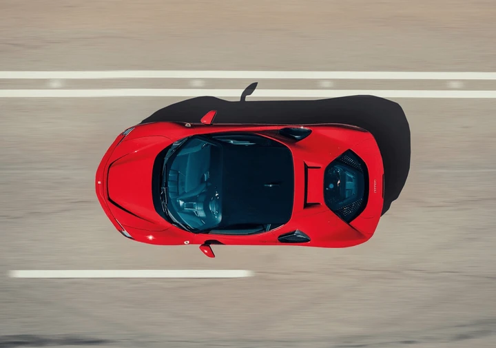 Ferrari SF90 VS Stradale: già in pista il prototipo