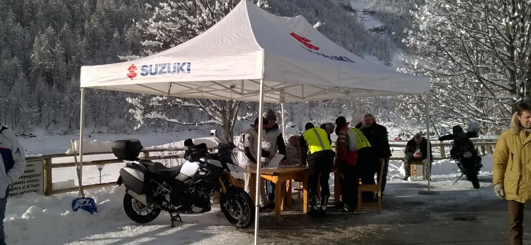 Suzuki con la V-Strom 1000 ABS all'Agnello Treffen 2015