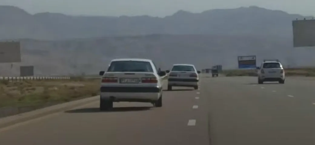 Impossibile: due Citroen Xantia a 200 km/h su 3 ruote [Video]