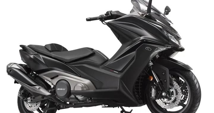 Kymco AK 550 2017, nuovo scooter sport touring