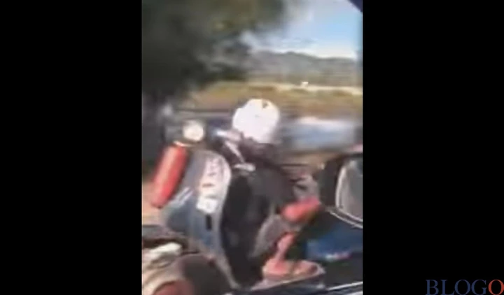 La Vespa che cammina al contrario [Video]
