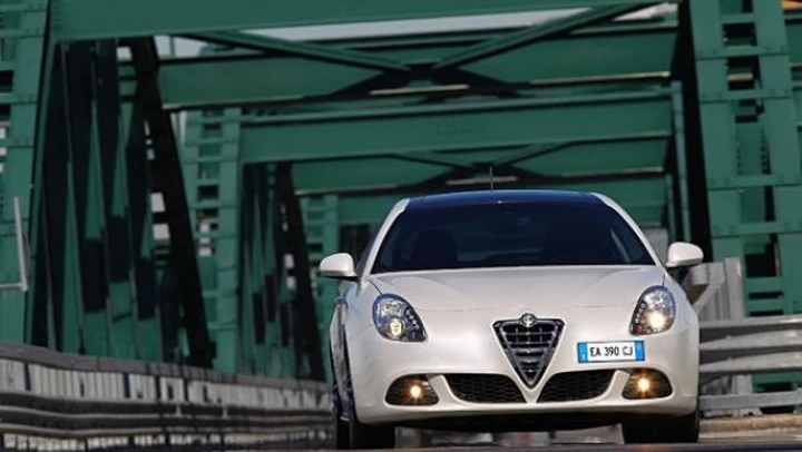 Alfa Romeo Giulietta: AutoBild la elegge vincitrice nella sfida contro la Bmw Serie 1