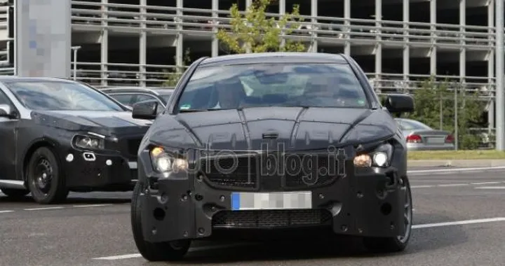 Foto spia Mercedes CLC