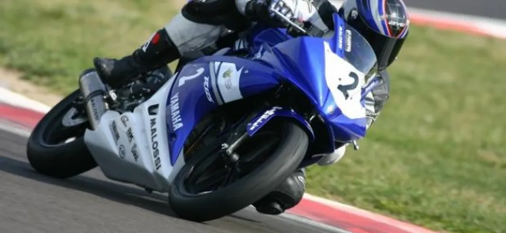 Test: in pista con Yamaha R125 e R125 Cup 2010