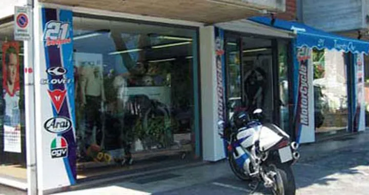 Aperitivo al 21 (TwentyOne) di Riccione con i piloti del Motomondiale