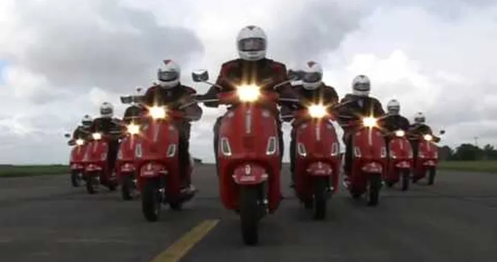 Red Arrows Vespa Scooter LEJOG