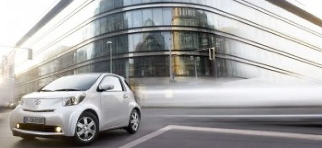 Toyota iQ: piccoli aggiornamenti nel 2011