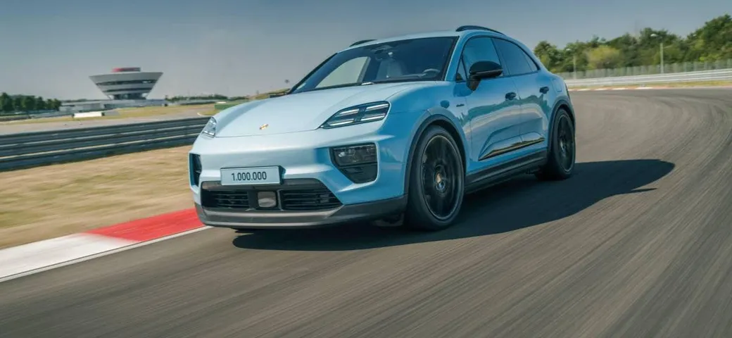 Porsche Macan, un milione di esemplari prodotti: ora tocca alla EV