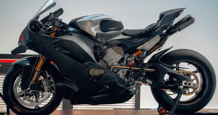 Ducati Panigale V4: Barni e Mectronik lanciano il kit elettronico da gara