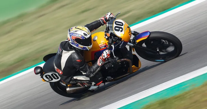 Trofeo Moto Guzzi Fast Endurance 2020, a Ortona i test aperti a tutti