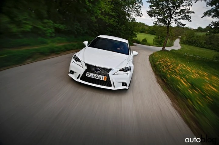 Lexus Hybrid Experience: abbiamo provato la mobilità sostenibile