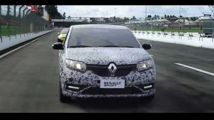 Renault Sandero RS: video teaser in pista