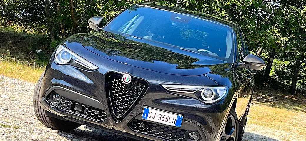 Alfa Romeo Stelvio Estrema 2.2 turbodiesel: la prova su strada