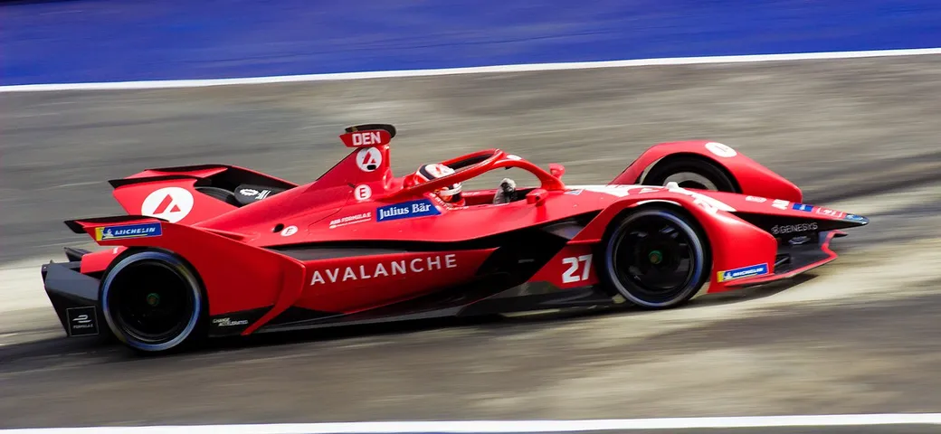 Formula E 2023, Jake Dennis conquista la prima gara della stagione