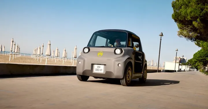 Citroen premia i neodiplomati con degli sconti irresistibili per la piccola Ami