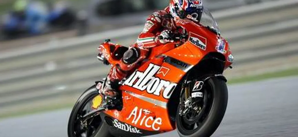 Losail MotoGP: Re Stoner è tornato! 2° uno stupendo Lorenzo