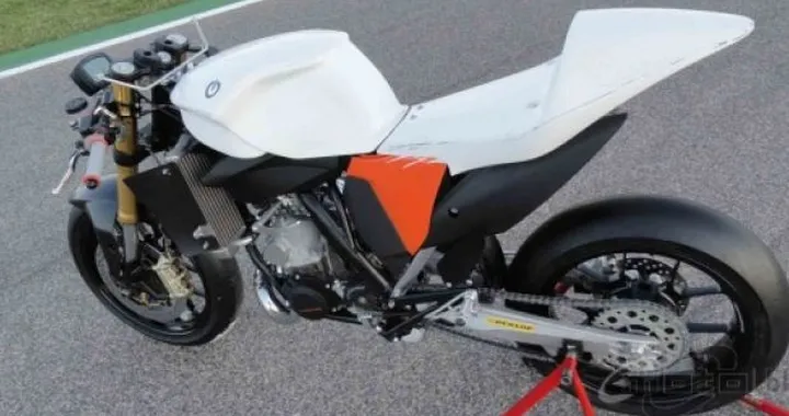 BeOn KTM SX250GP: motocross 250 in pista, ma a 2 tempi