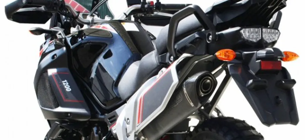 Exan: scarico X-Black conico e ovale per Yamaha Super Teneré 1200
