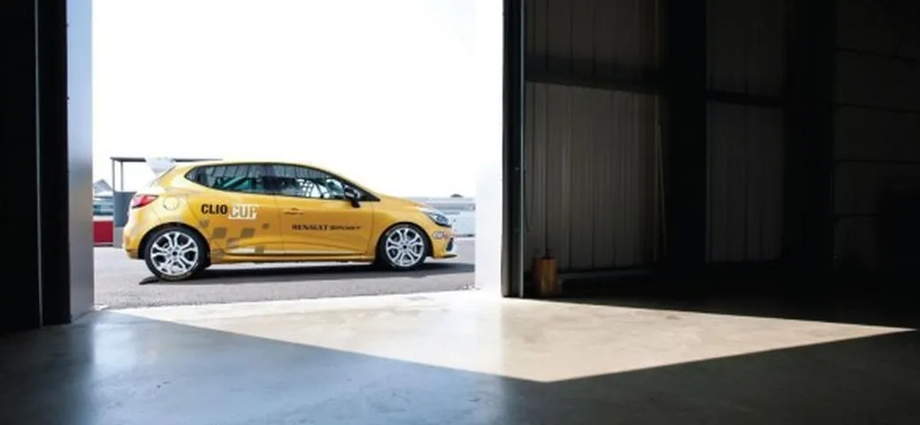 Renault Clio Cup: immagini ed informazioni