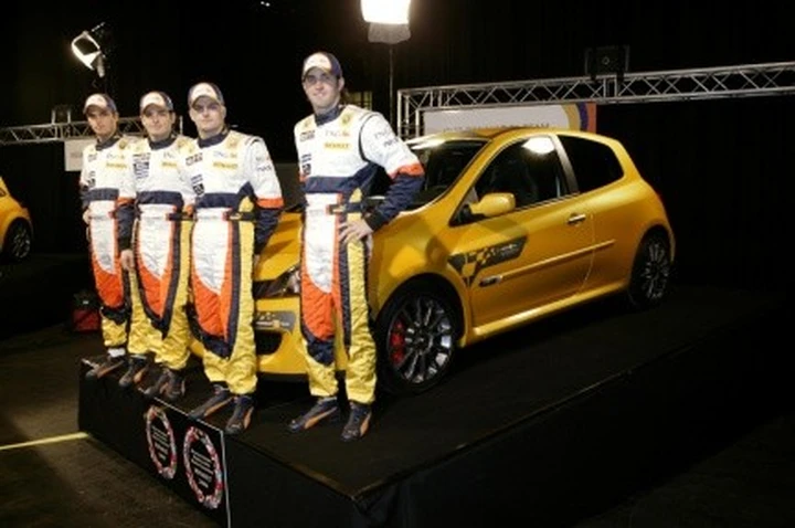 Clio Renault F1 Team R27