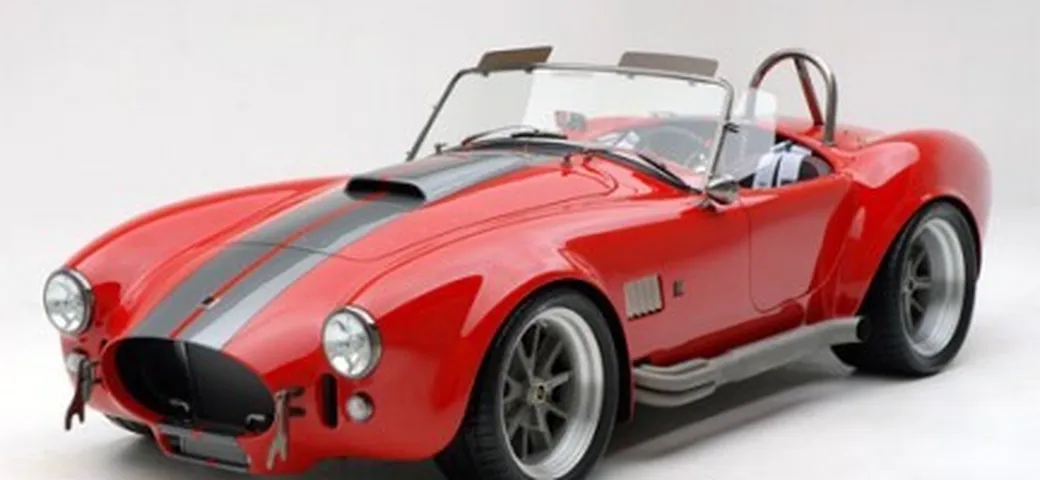 Una Shelby Cobra Replica molto speciale da Roush e Superformance