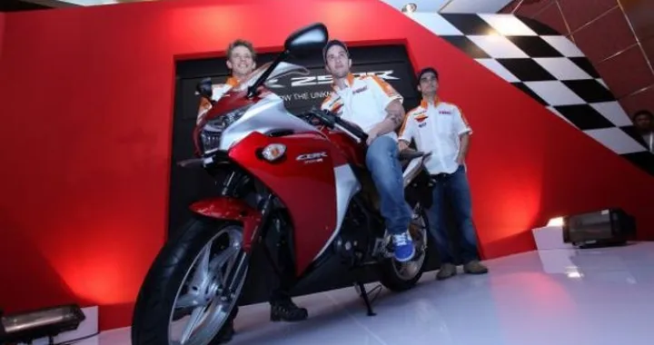 Honda CBR250R lanciata in Indonesia alla presenza di Stoner, Pedrosa e Dovizioso