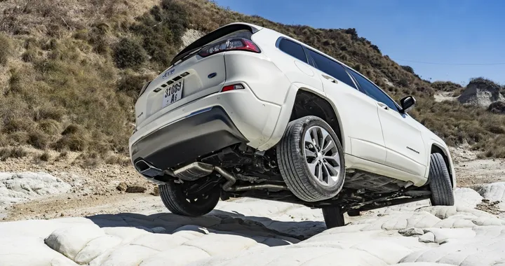 Vendite auto Europa: Jeep vola verso le stelle