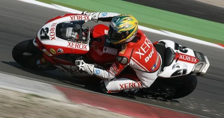 SBK a Misano: Troy Bayliss primo nelle qualifiche