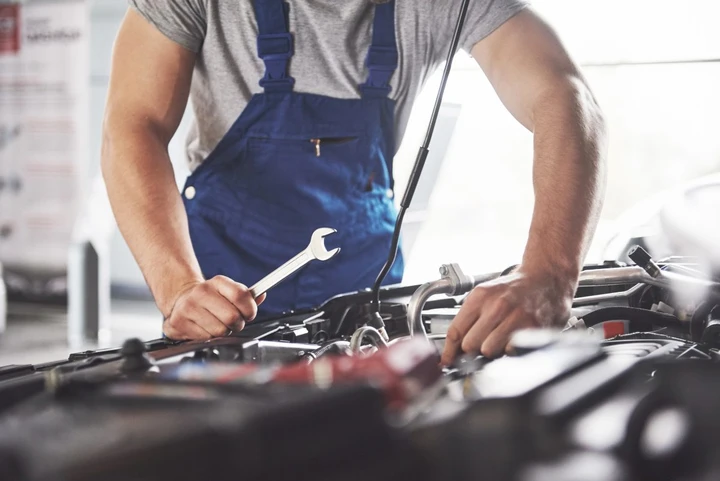 Crisi revisioni auto: gli operatori chiedono verifiche annuali